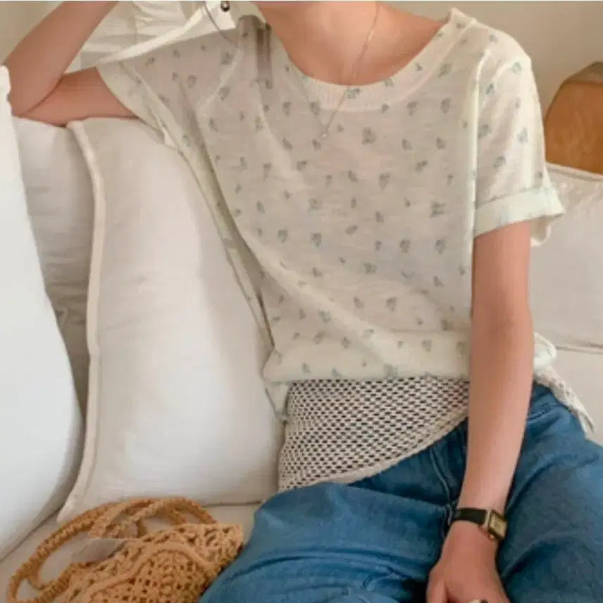 [BUNJANG] Floral Pattern Short Sleeve Knit Top / 플라워 패턴 반팔 니트