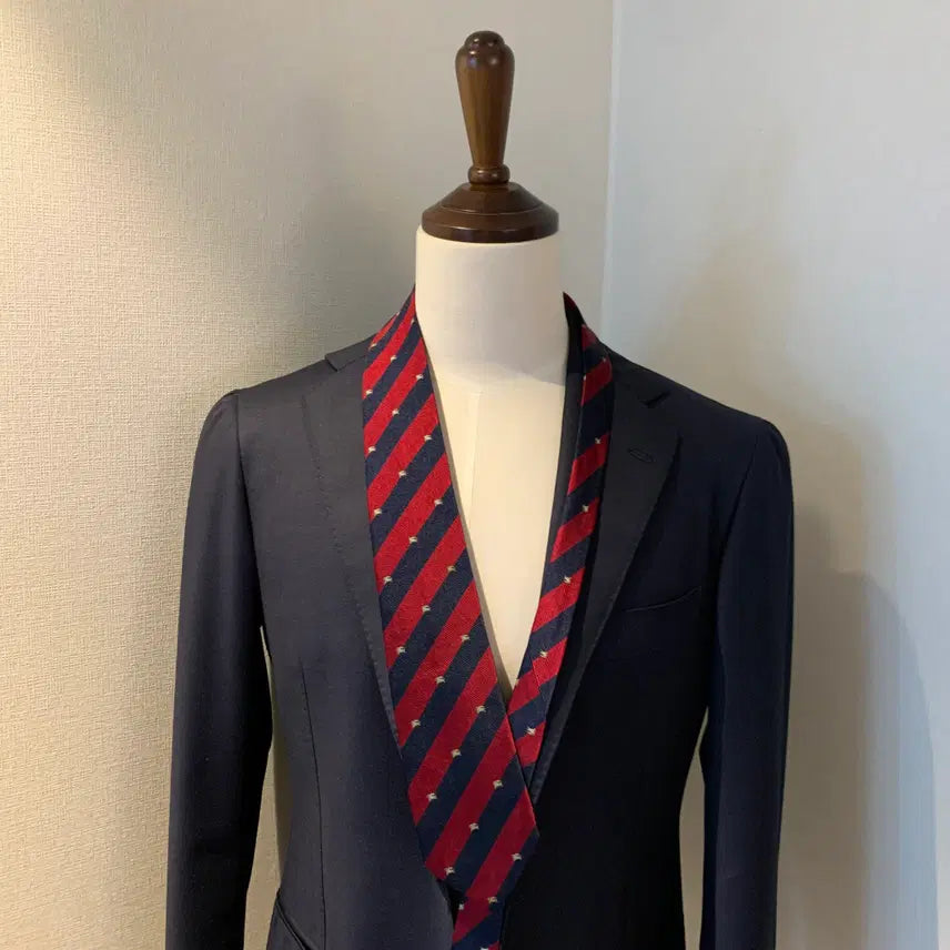 [SOLD OUT] 버버리 모노그램 명품넥타이 레지멘탈 클래식디자인 A등급