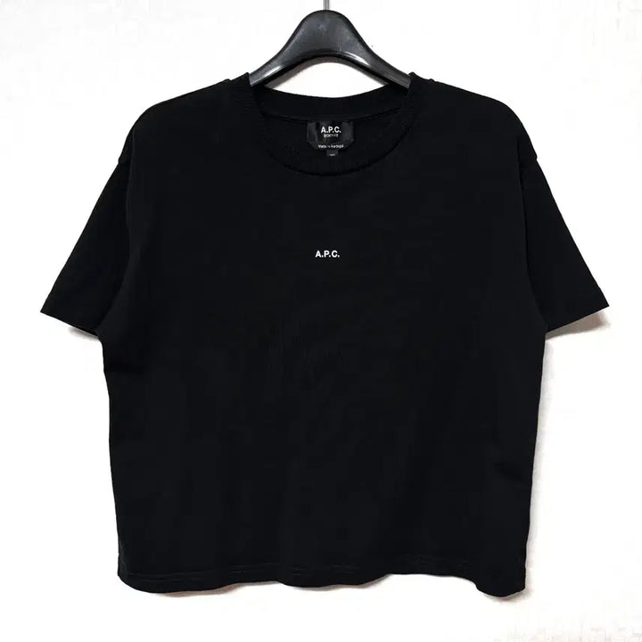[BUNJANG] [XS,85]아페쎄 여성 크롭 반팔티 블랙 A.P.C / [XS,85]아페쎄 여성 크롭 반팔티 블랙 A.P.C