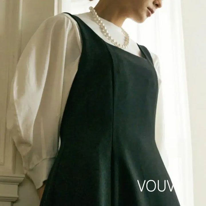 [BUNJANG] THE BEIGES Maru Blouse / 더베이지스(THE BEIGES) LMT 마르 블라우스 55-66 새상품