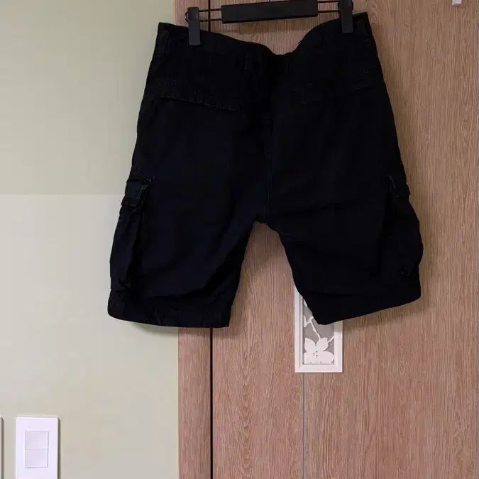 [SOLD OUT] 스톤아일랜드 와펜 카고 하프 팬츠 판매