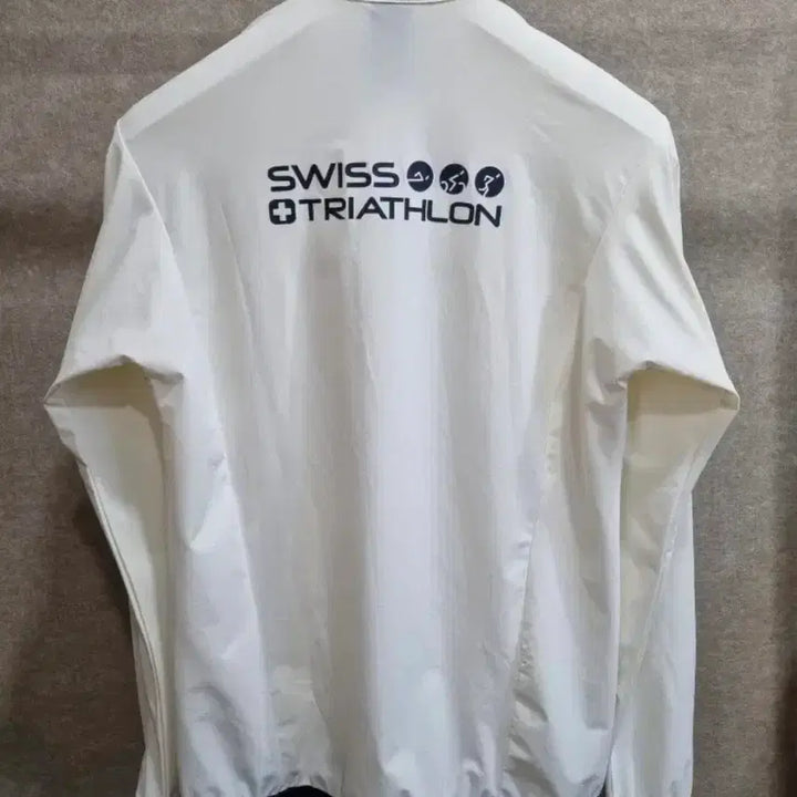 [SOLD OUT] 남성 100 데상트 기능성 집업