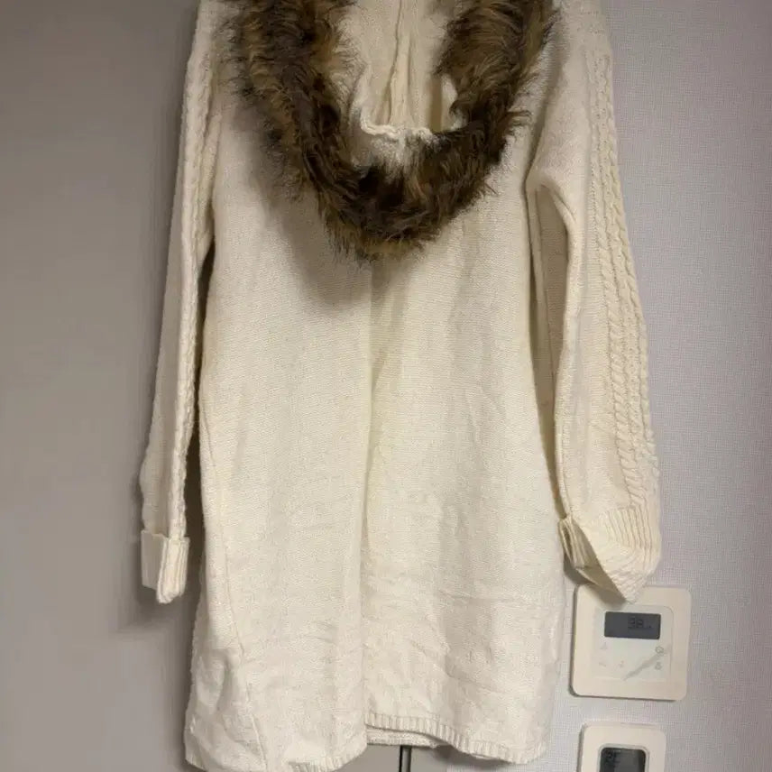 [BUNJANG] Ivory Cable Knit Toggle Coat / 아이보리 꽈배기 니트 떡볶이 코트