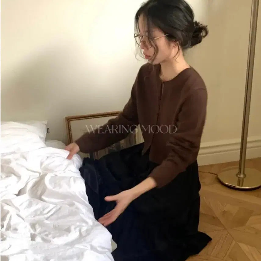[BUNJANG] D.ond Camel Wool Logo Crop Cardigan / 드온도 카멜 울 로고 가디건 크롭