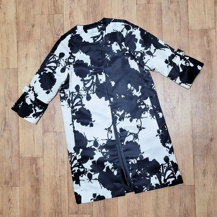 [BUNJANG] RINASCIMENTO Handmade Jacket / 리나씨멘토(RINASCIMENTO) 핸드메이드 자켓 44-55