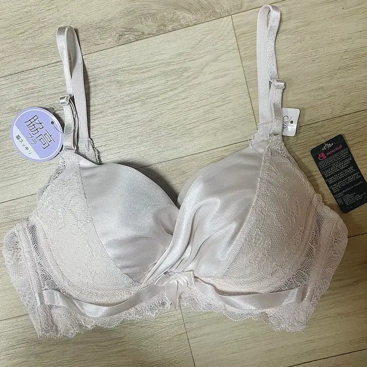 [BUNJANG] 새상품) 에메필 초모리 브라 스트랩리스 C70 보정브라 / 새상품) 에메필 초모리 브라 스트랩리스 C70 보정브라