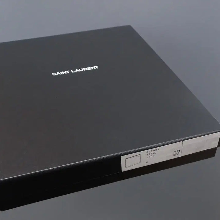 [BUNJANG] Saint Laurent Classic Logo Document Holder Clutch Bag / (정품)생로랑 클래식 로고 도큐먼트 홀더 클러치백 블랙