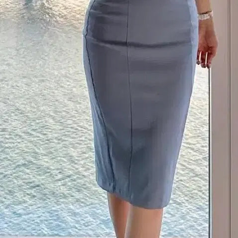[BUNJANG] Hailey Lineup H Midi Dress (Blue) / 헤일리 라인업 H 미디 원피스 m(블루)