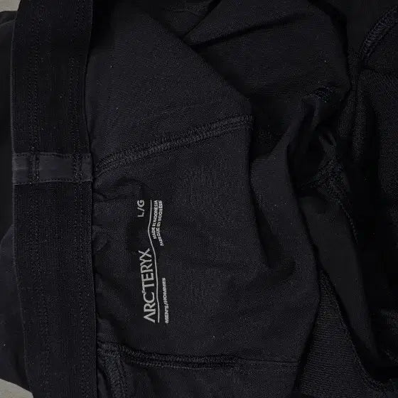 [SOLD OUT] 아크테릭스앱틱 쇼츠 팬츠 판매합니다.