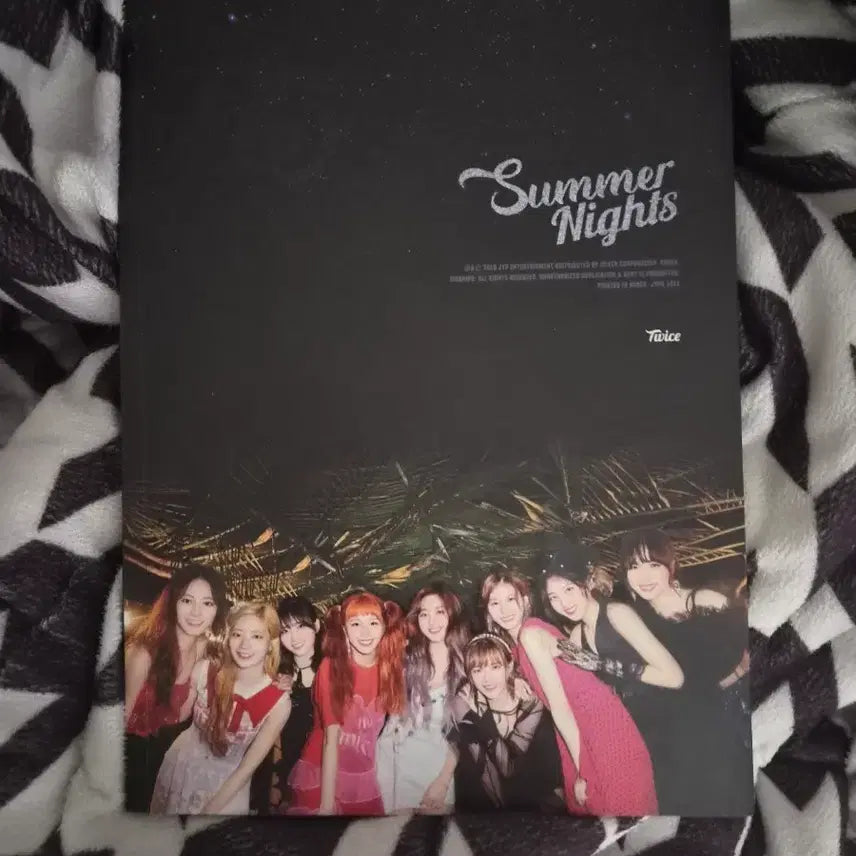 [BUNJANG] [ 나눔 ] 트와이스 Summer Nights 앨범 스크랩용 / [ 나눔 ] 트와이스 Summer Nights 앨범 스크랩용