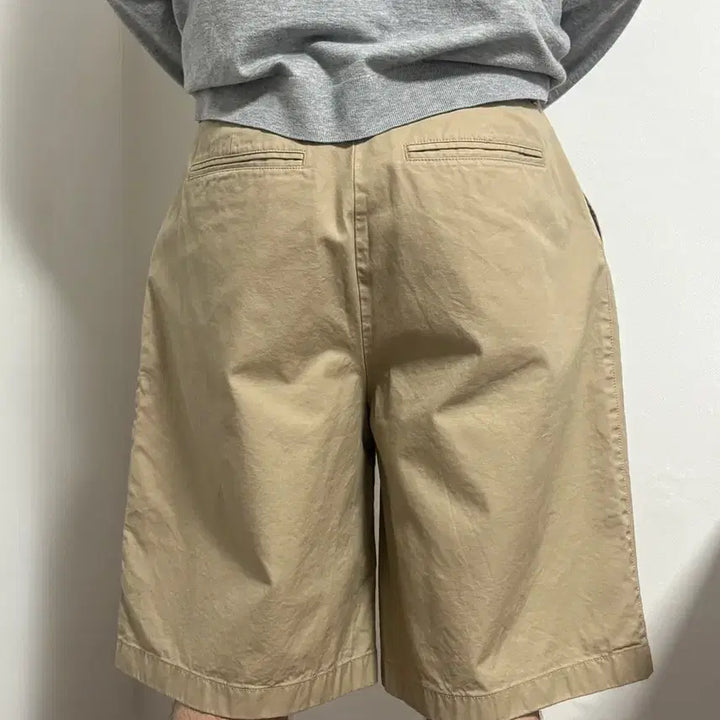 [SOLD OUT] [세탁완료] 무신사 스탠다드 베이지 반바지 32