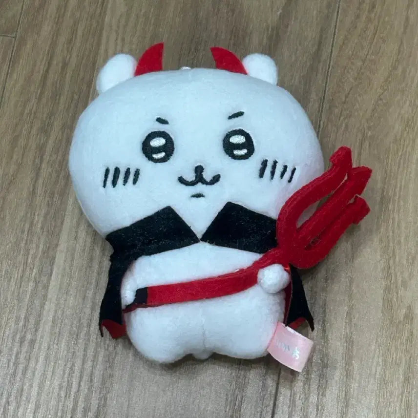 [BUNJANG] Chiikawa Dracula Vampire Devil Plush Doll / 치이카와 드라큘라 뱀파이어 악마 누이 인형 판매