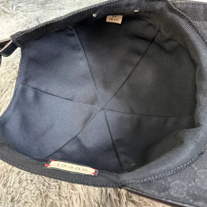 [SOLD OUT] 구찌 볼캡 블랙 M사이즈 새상품급