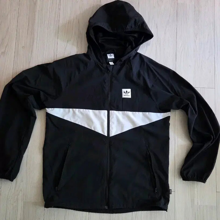 [SOLD OUT] 아디다스 후드 바람막이 블랙/화이트