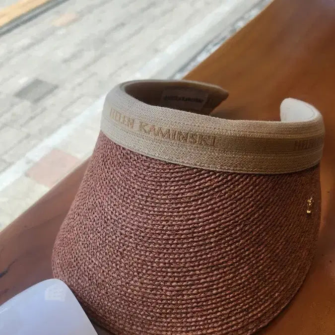 [SOLD OUT] 헬렌카민스키 라피아 썬캡