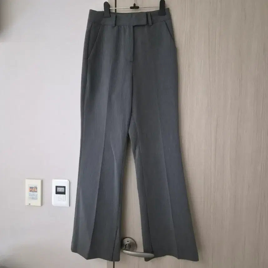 [BUNJANG] Ably Semi Bootcut Slacks / 에이블리 이중버클 세미 부츠컷 슬랙스 S사이즈