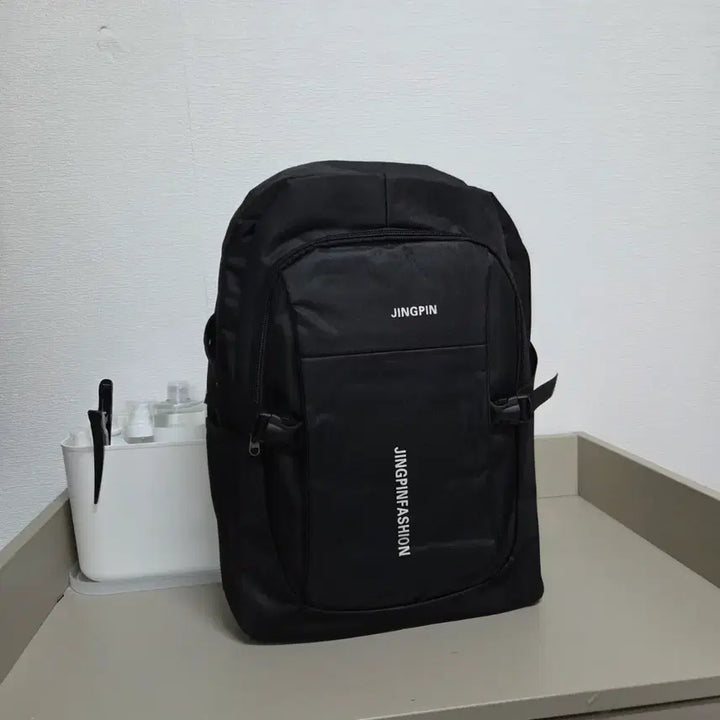 [BUNJANG] Unisex Backpack - Black / 백팩 공용 새상품