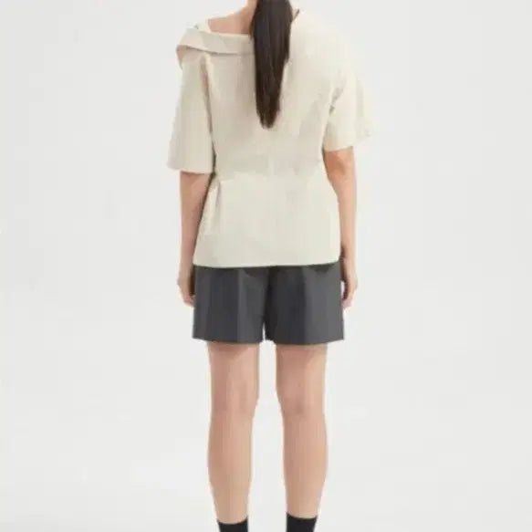 [BUNJANG] Lucky Chouette Asymmetric Short Sleeve Blouse / 럭키슈에뜨 언발란스 반팔 블라우스 36