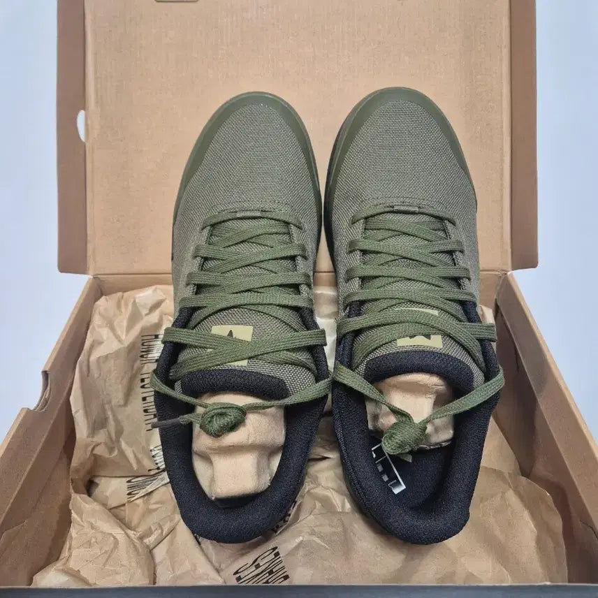 [BUNJANG] Union Canvas Khaki Sneakers / 유니온캔버스 카키색 MTB 285