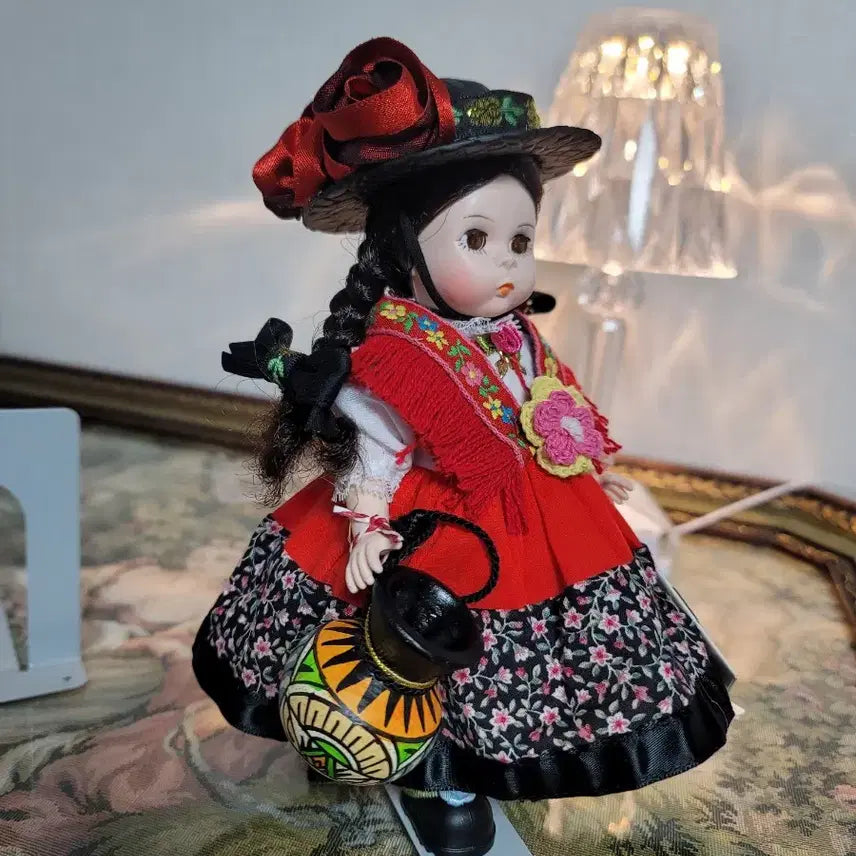 [BUNJANG] Madame Alexander International Portugal Doll / 마담알렉산더 인터네셔널 포루투칼
