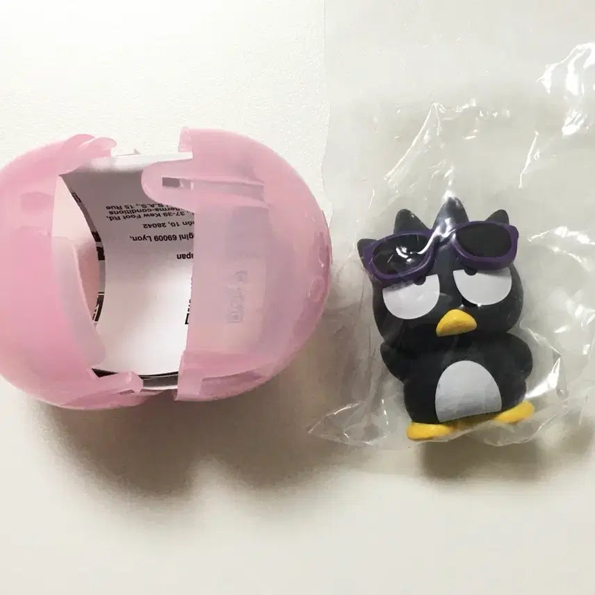 [BUNJANG] Sanrio Badtz-Maru Sunglasses Figure / 산리오 배드바츠마루 선글라스 가챠 피규어