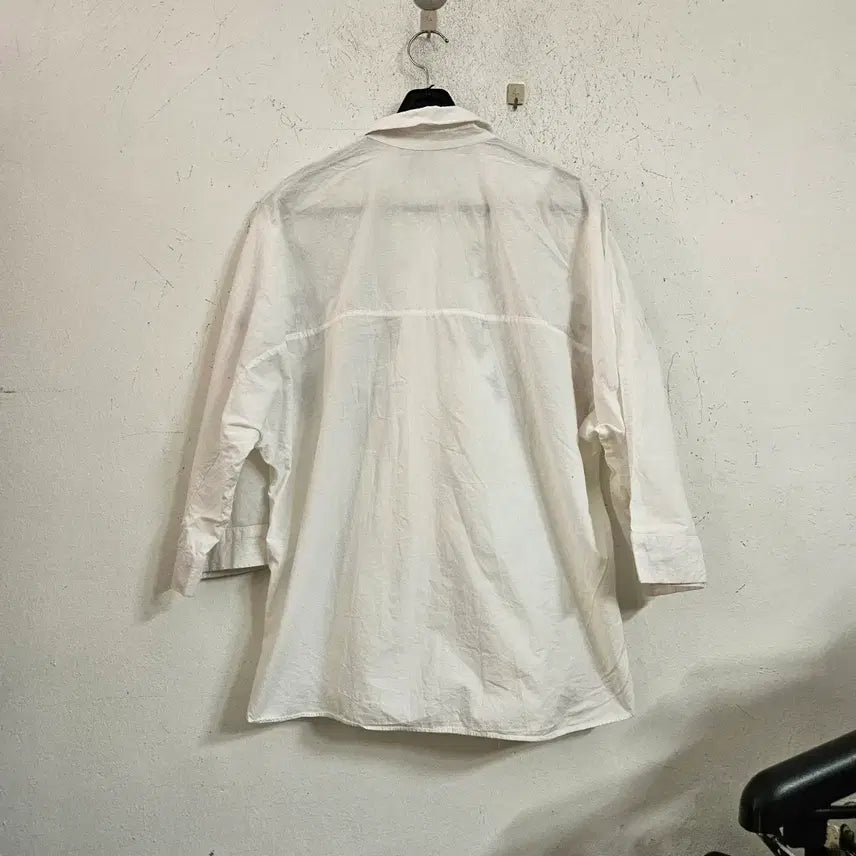 [BUNJANG] Zara White Flower Embroidery Shirt / 자라 화이트 플라워 자수 셔츠