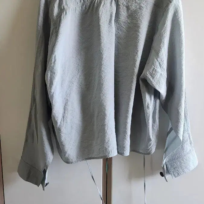 [BUNJANG] ItMiya Blue Shirring Blouse (Size 66) / 2024잇미샤 블루 셔링 블라우스66