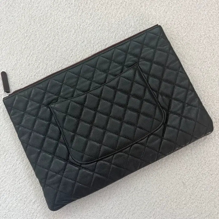 [BUNJANG] Chanel Black Caviar Large Clutch Silver Hardware / 샤넬 블랙 캐비어 클러치백 라지 은장 (개런티카드 있음)