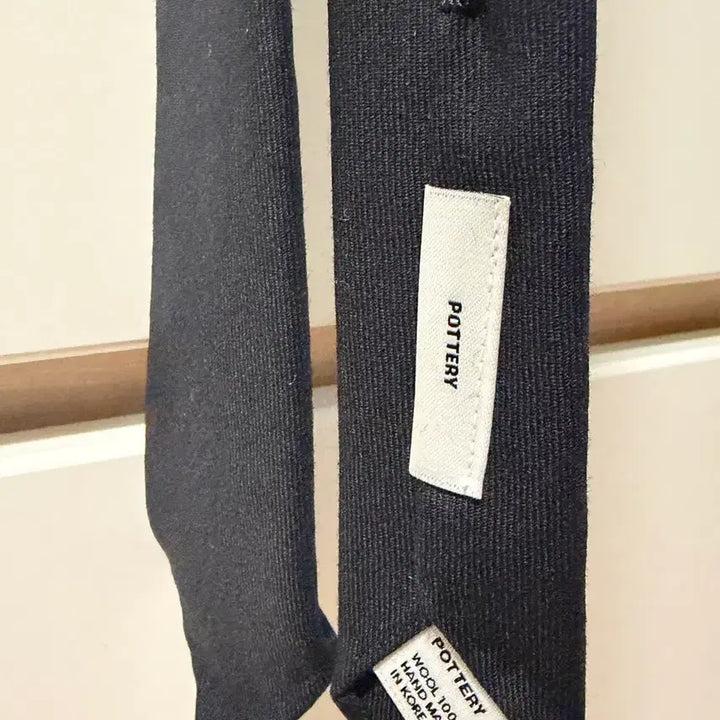 [SOLD OUT] 포터리 울 슬림 타이(블랙, 새 상품, 상자o)