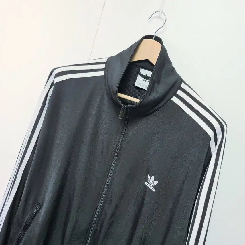 [SOLD OUT] 남성 2024 아디다스 신형 불꽃 파이어버드 블랙 검정 트랙탑 져지 저지