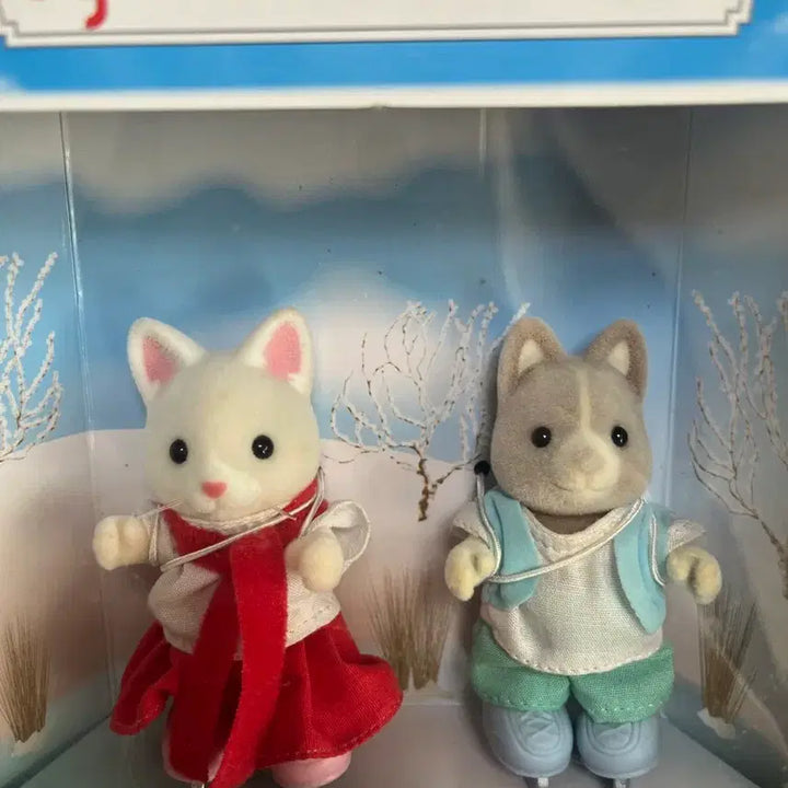 [BUNJANG] Sylvanian Families Skating Duo Figure / 실바니안 올드 스케이팅 듀오