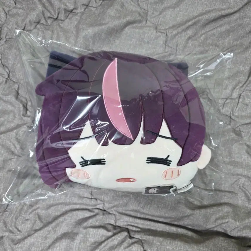 [BUNJANG] Isegye Idol JURURU Cushion / 이세계 아이돌 주르르 쿠션