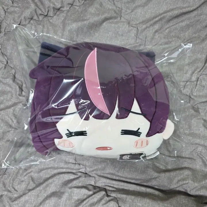 [BUNJANG] Isegye Idol JURURU Cushion / 이세계 아이돌 주르르 쿠션