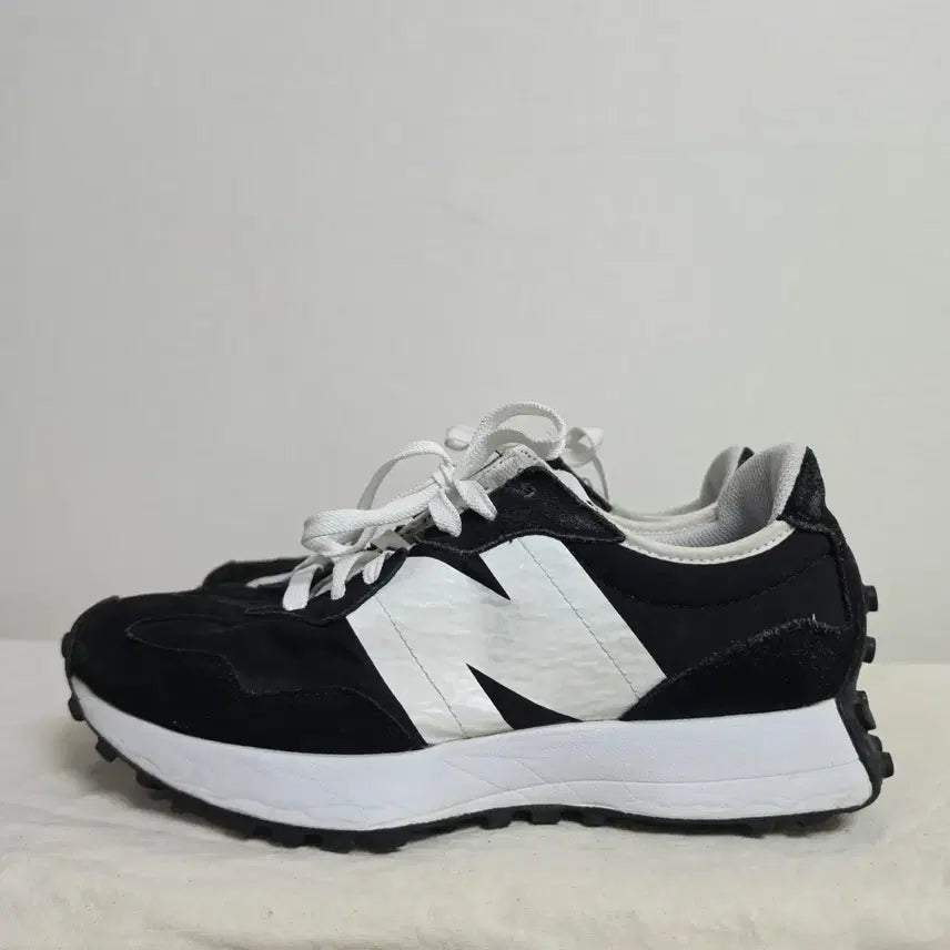 [BUNJANG] New Balance 327 Sneakers (260) / 260뉴발란스 327 스니커즈  -867