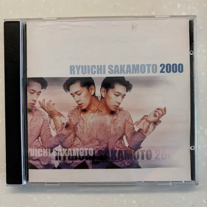 [BUNJANG] Ryuichi Sakamoto 2000 CD / [중고CD] 류이치사카모토 2000