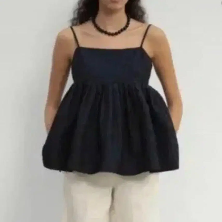 [BUNJANG] Monoha Jacquard Sleeveless Black Top / 모노하 자카드 슬리브리스 블랙 탑