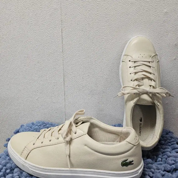[BUNJANG] Lacoste Ivory Leather Sneakers / 라코스테 아이보리색 레더 스니커즈 38
