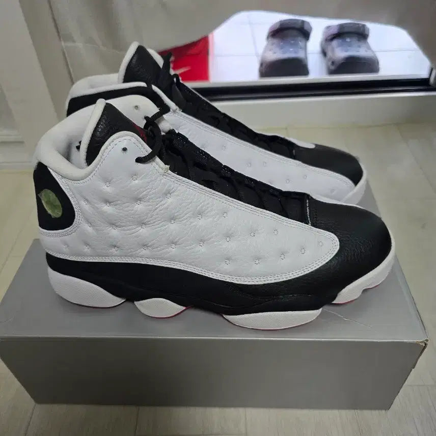 [BUNJANG] Nike Air Jordan 13 Sneakers / 나이키 에어조던13 히갓 305사이즈