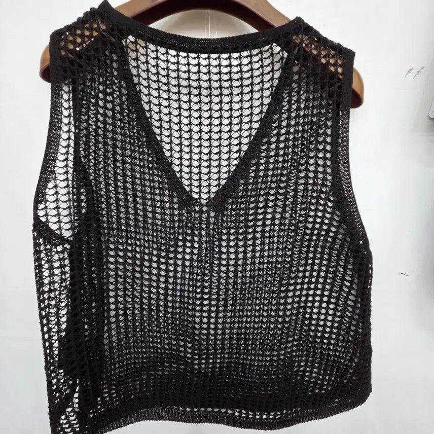 [BUNJANG] Black Mesh Crop Vest / 블랙 메쉬 크롭 베스트