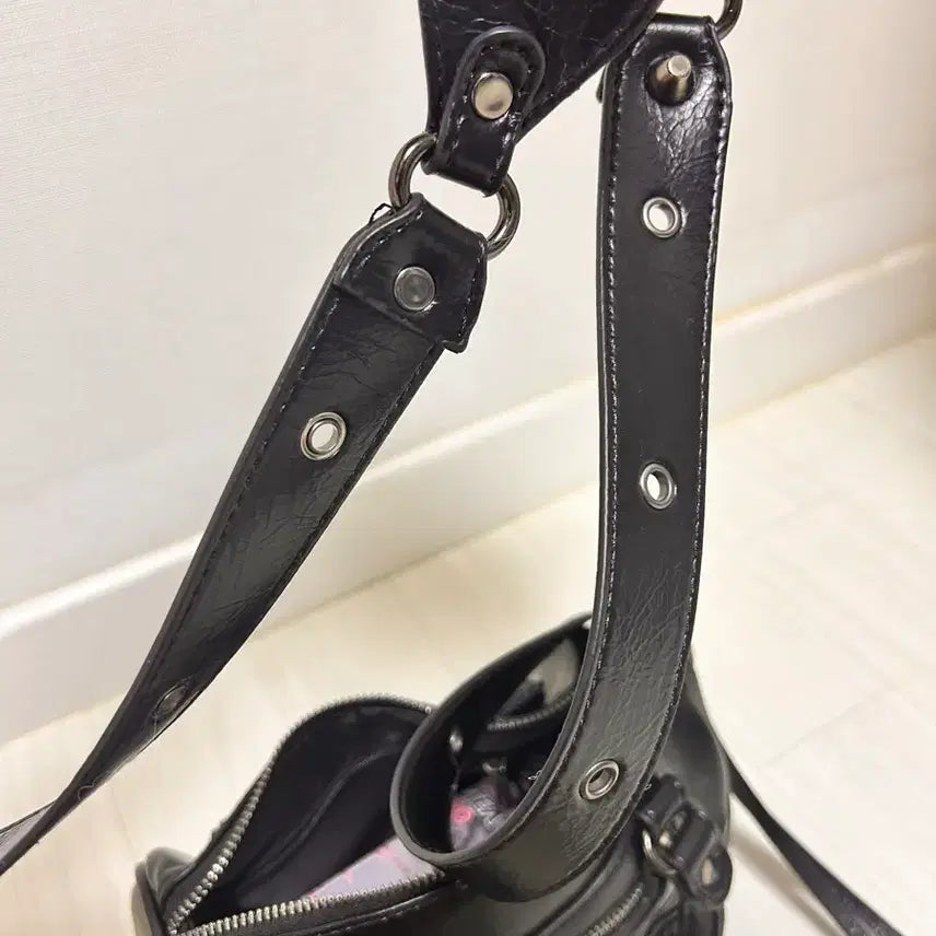 [BUNJANG] Wonderplace Crossbody Bag / 원더플레이스 크로스백