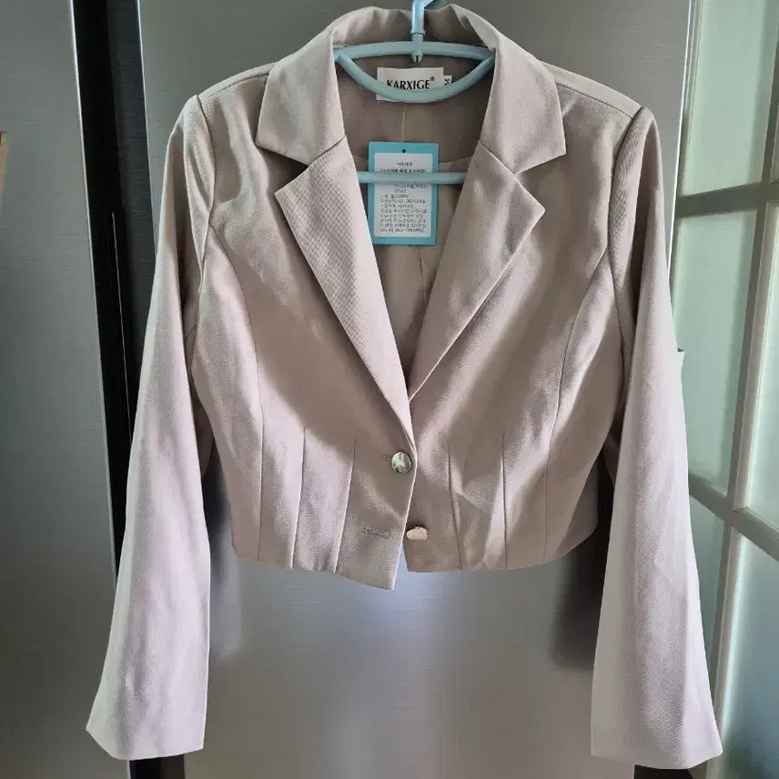 [BUNJANG] Beige Cropped Jacket (Size 55) / KARXIGE 베이지색 크롭/ 숏 자켓 55