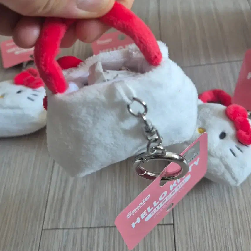 [BUNJANG] Hello Kitty Mini Bag Keyring / 헬로키티 미니 가방 인형 키링