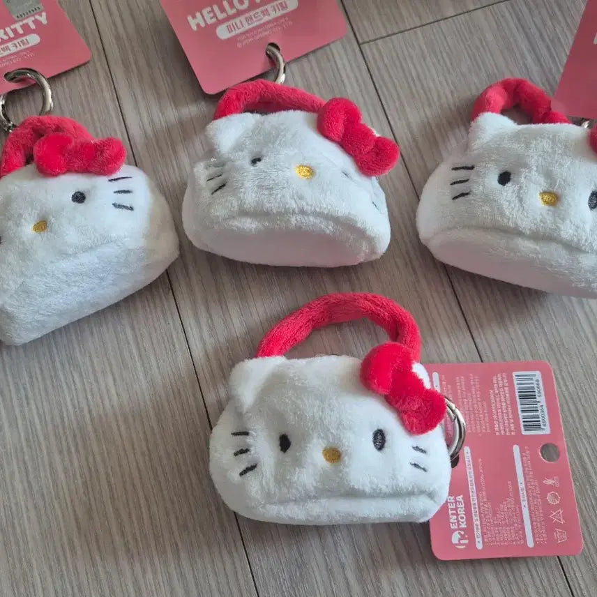 [BUNJANG] Hello Kitty Mini Bag Keyring / 헬로키티 미니 가방 인형 키링