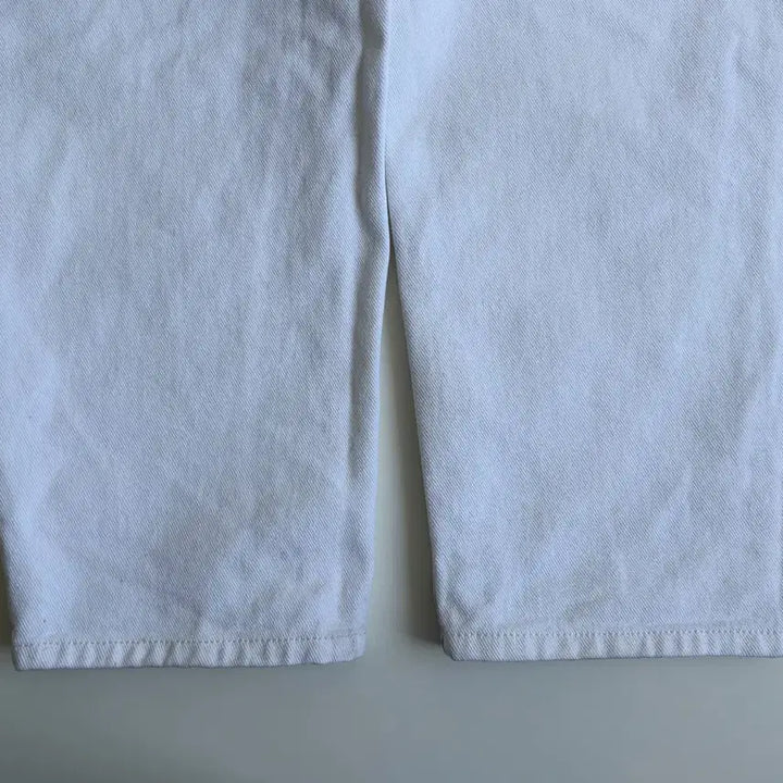 [BUNJANG] Amomento White Denim Pants / 아모멘토 Amomento 오프 화이트 데님
