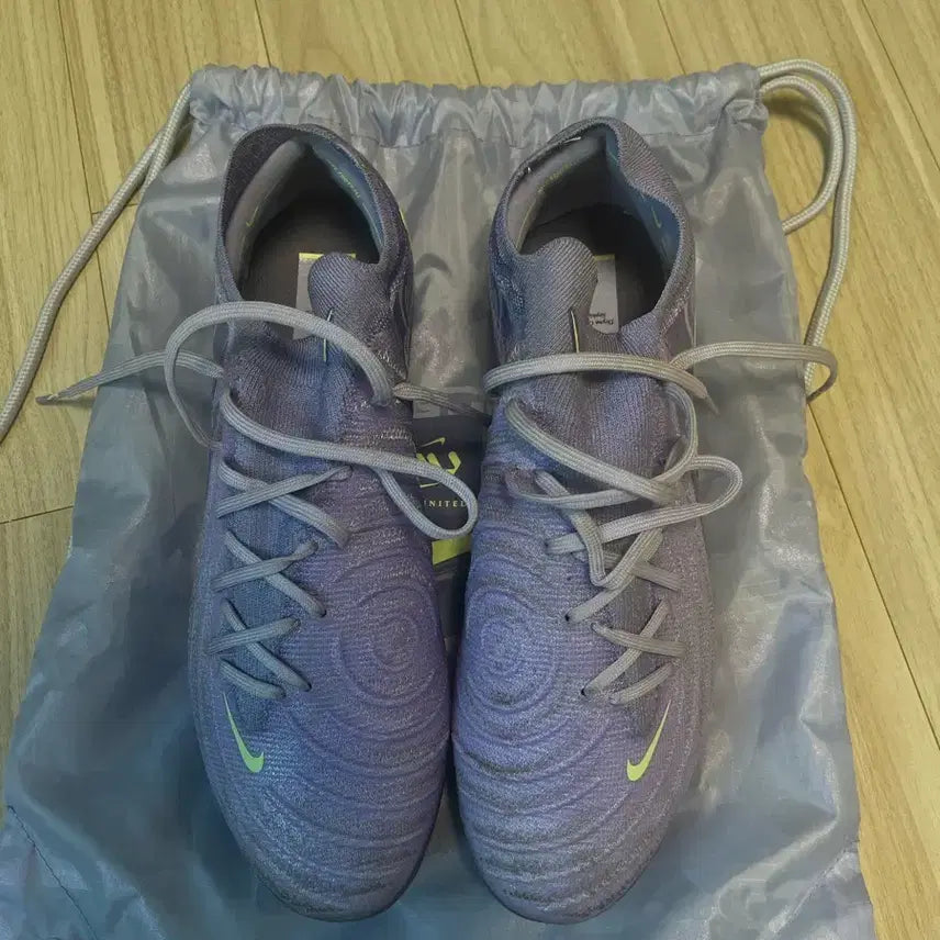 [BUNJANG] Nike Phantom GX2 Elite FG Soccer Cleats / 나이키 팬텀 gx2 엘리트 fg 275 유나이티드 팩