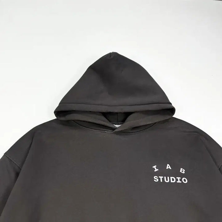 [SOLD OUT] 아이앱스튜디오 백로고 차콜 후드티 (XXL)
