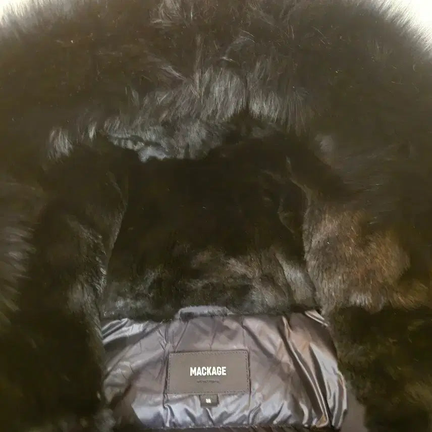 [BUNJANG] Mackage Dixon Gold Detail Padded Jacket / 맥케이지 딕슨 금장 38사이즈