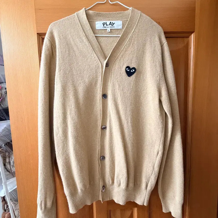 [BUNJANG] Comme des Garcons Play Beige Cardigan / 꼼데 play 베이지 가디건