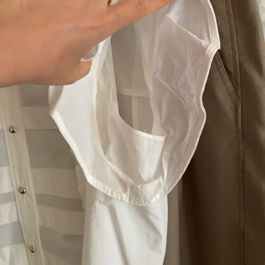 [BUNJANG] System White Ruffle Detail Top / 새상품/시스템 화이트 캉캉 디테일 탑/택55/55-66