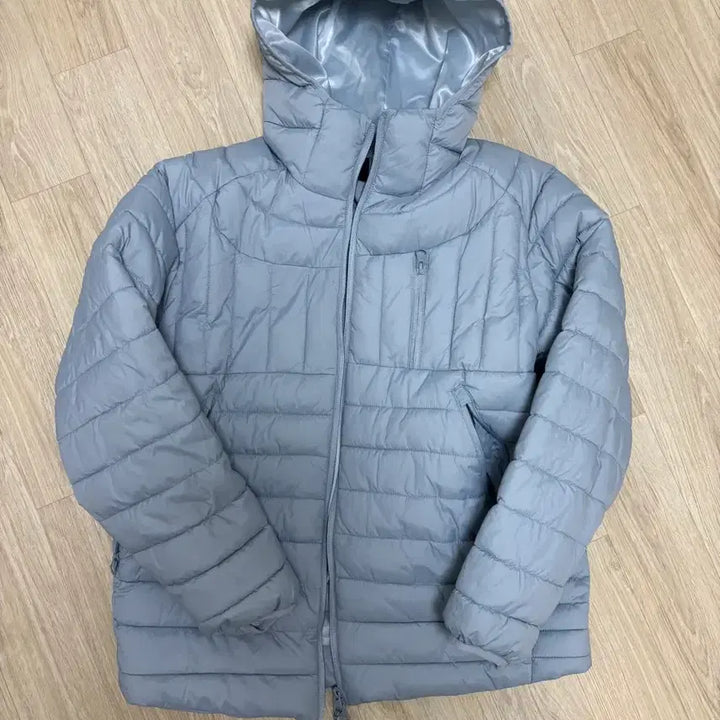 [BUNJANG] TOFFEE Sky Blue Lightweight Padding S Size / 토피 하늘색 경량패딩 s사이즈